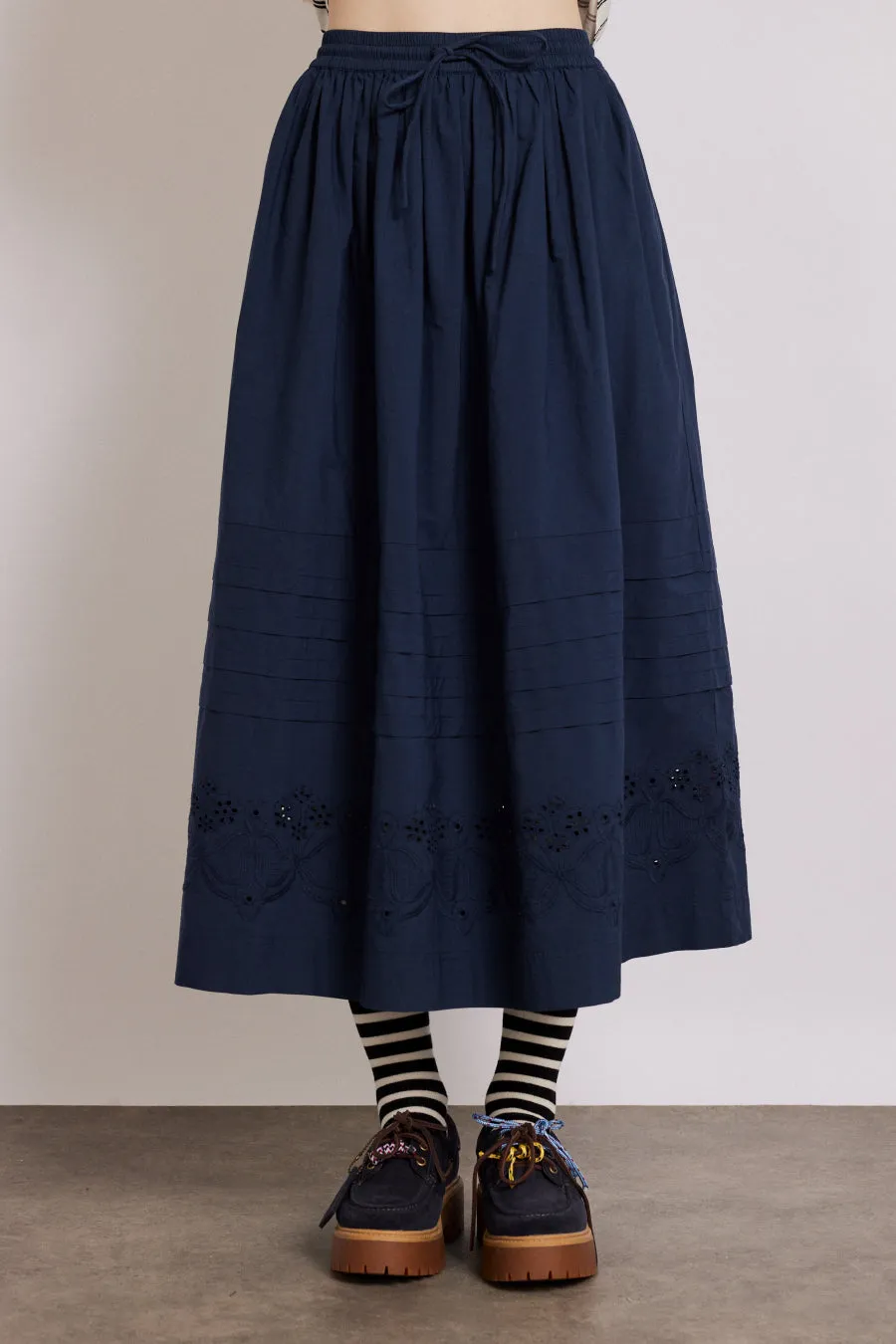 【as\"on】25ss KORI LACE MIDI SKIRT AS ON] KORI LACE MIDI SKIRT / BLACK – SellerWork