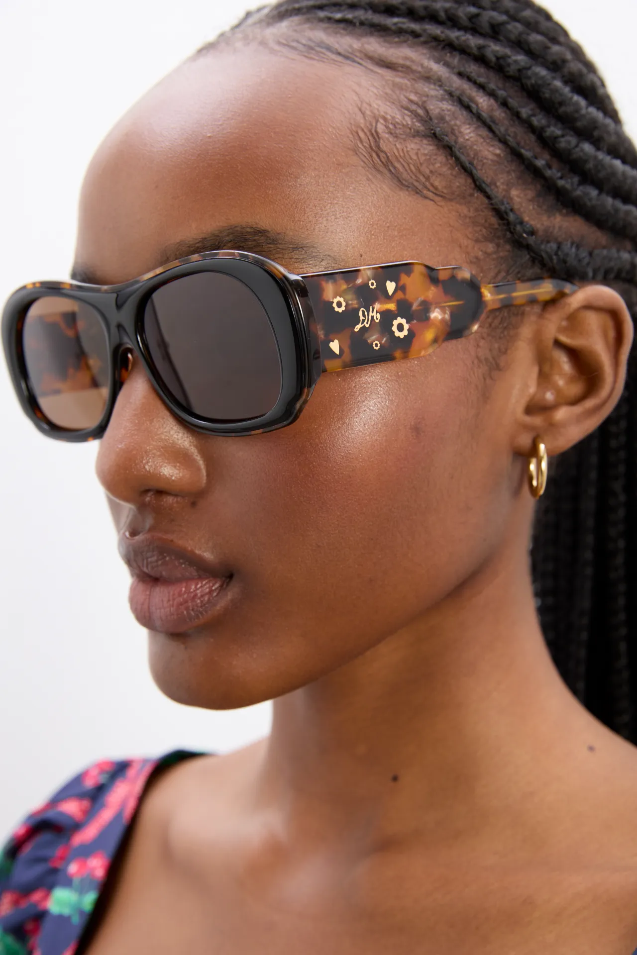 oversized navigator sunglasses in tort sold by Damson Madder product image thumbnail 3