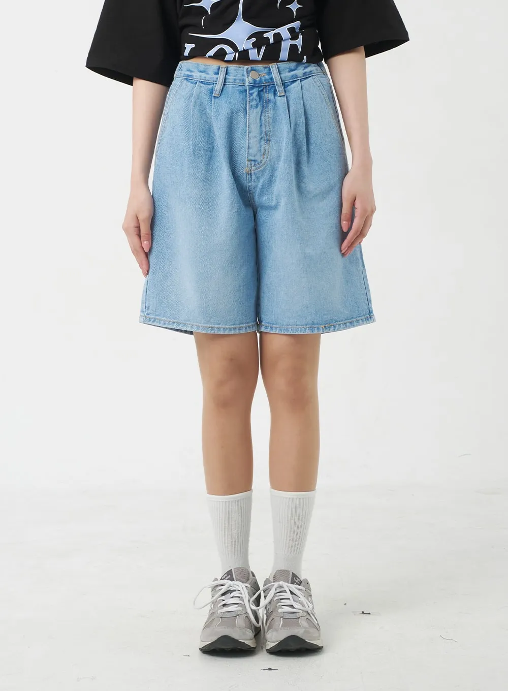 Denim Bermuda Shorts BY311 sold by Lewkin product image thumbnail 2