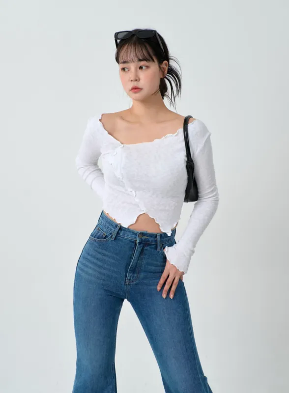 Wavy Off-Shoulder Cropped Top IJ304 sold by Lewkin