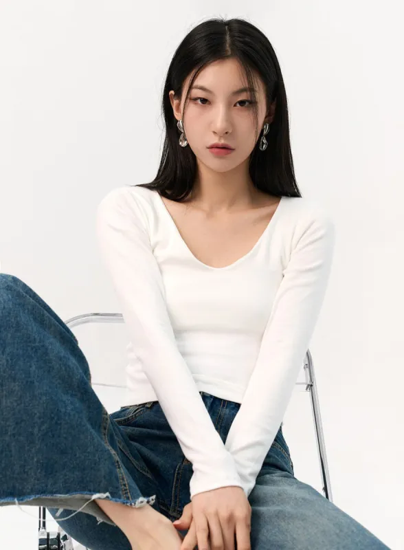 Timeless V-Neck Tee IO320 sold by Lewkin