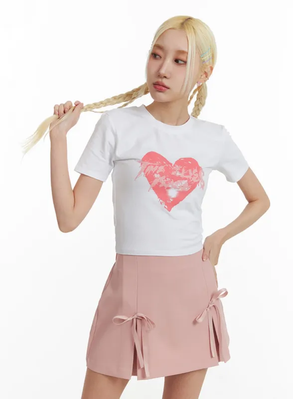 Heart Graphic T-Shirt IF408 sold by Lewkin