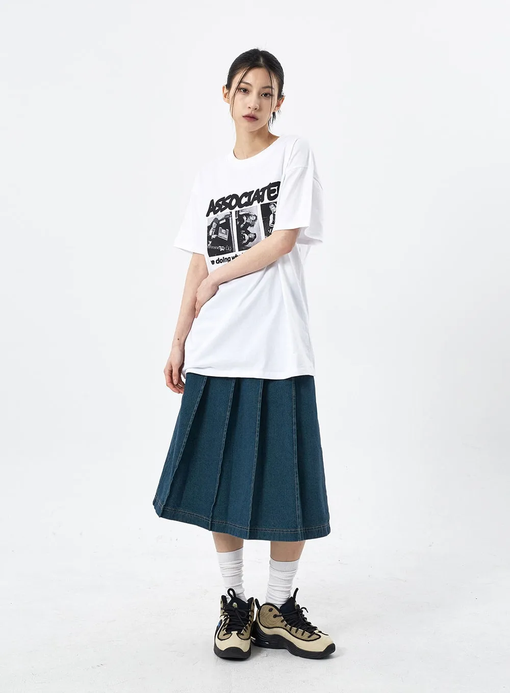 Oversized Graphic Tee CM310 sold by Lewkin product image thumbnail 3
