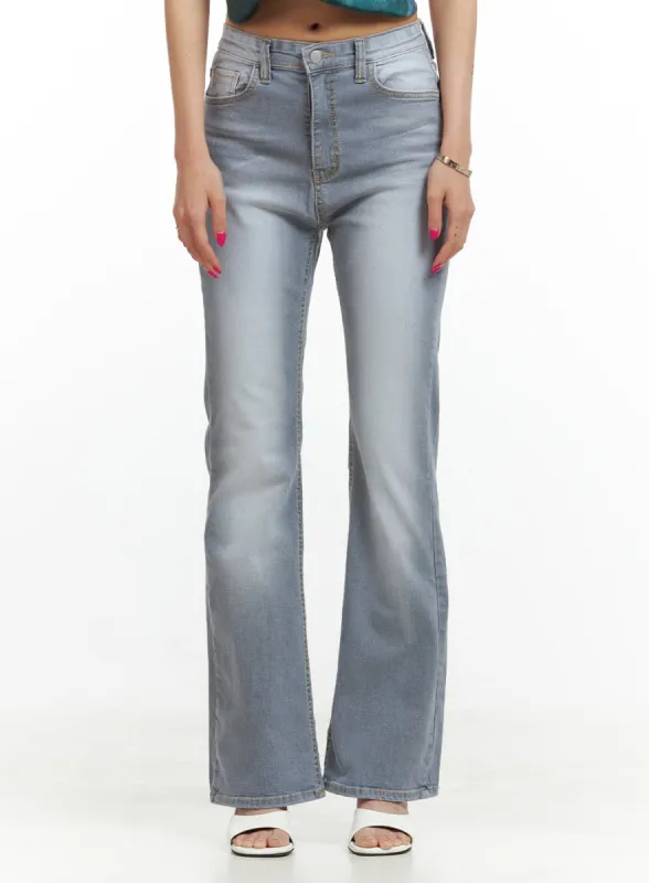 Lightwashed Bootcut Jeans CU417 sold by Lewkin
