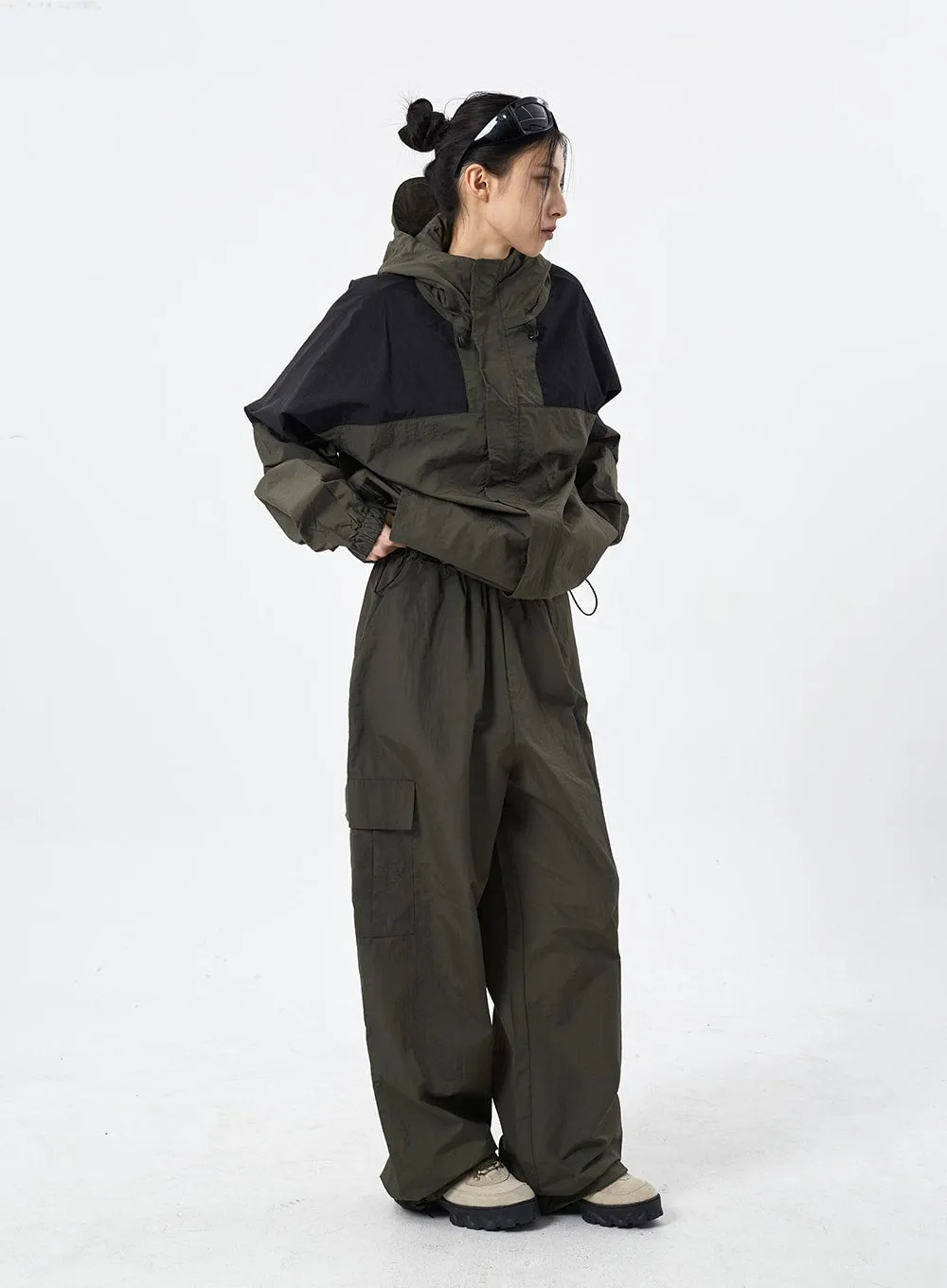 Two Color Nylon Set -Up Pants UNISEX CM310 sold by Lewkin product image thumbnail 2