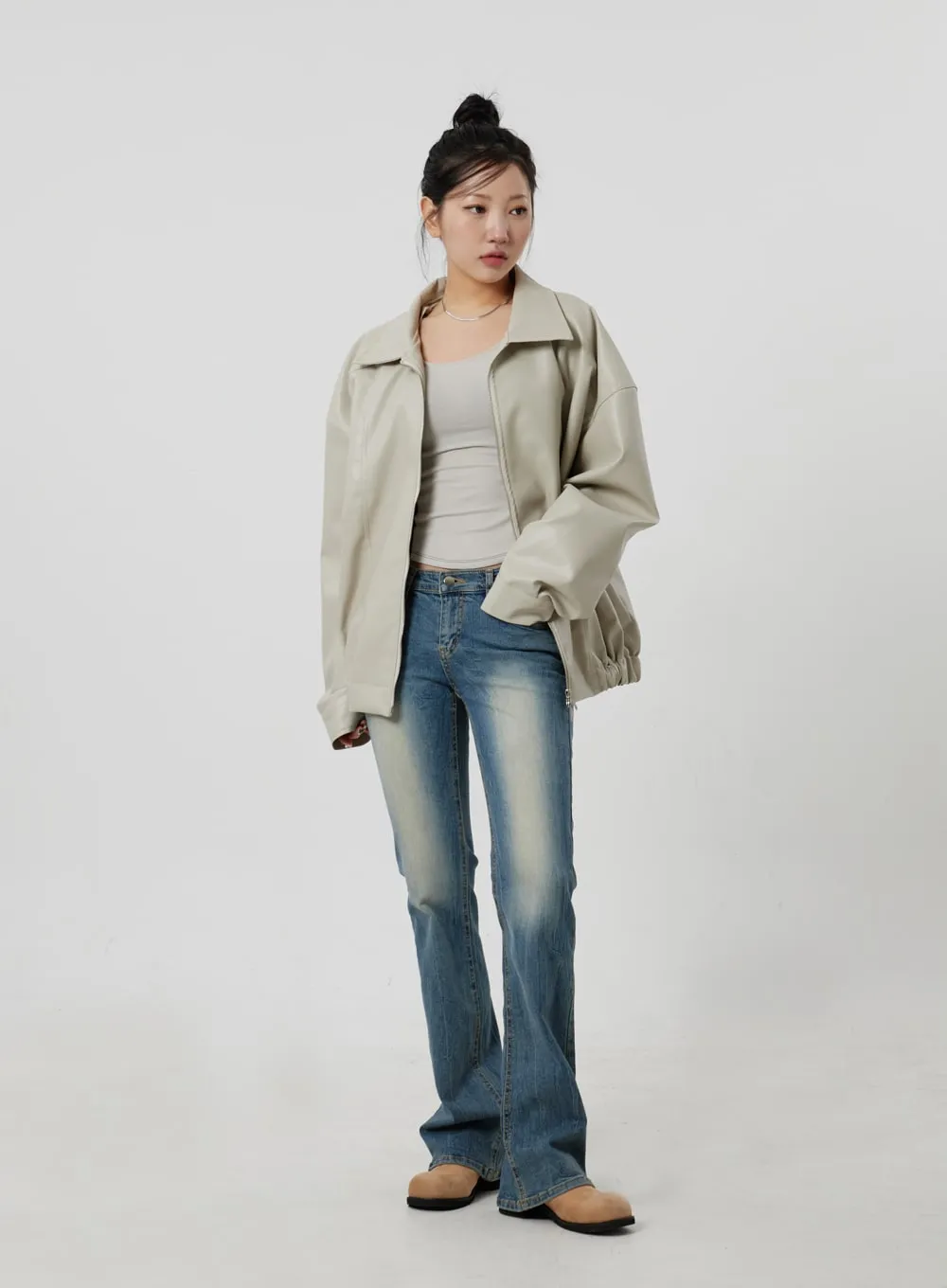 Low Rise Bootcut Jeans CF302 sold by Lewkin product image thumbnail 4