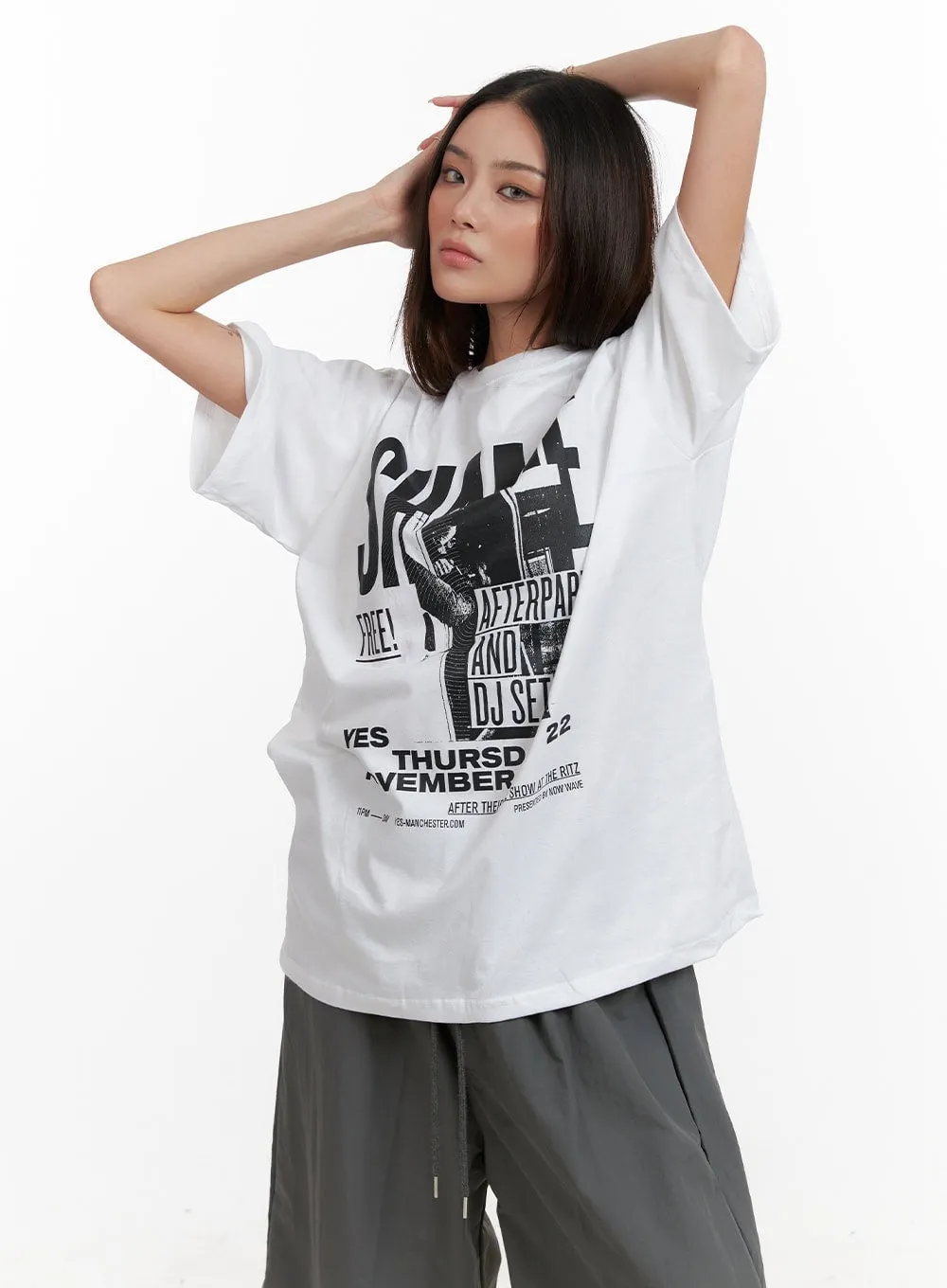 Graphic Oversize Tee CA430 sold by Lewkin product image thumbnail 3