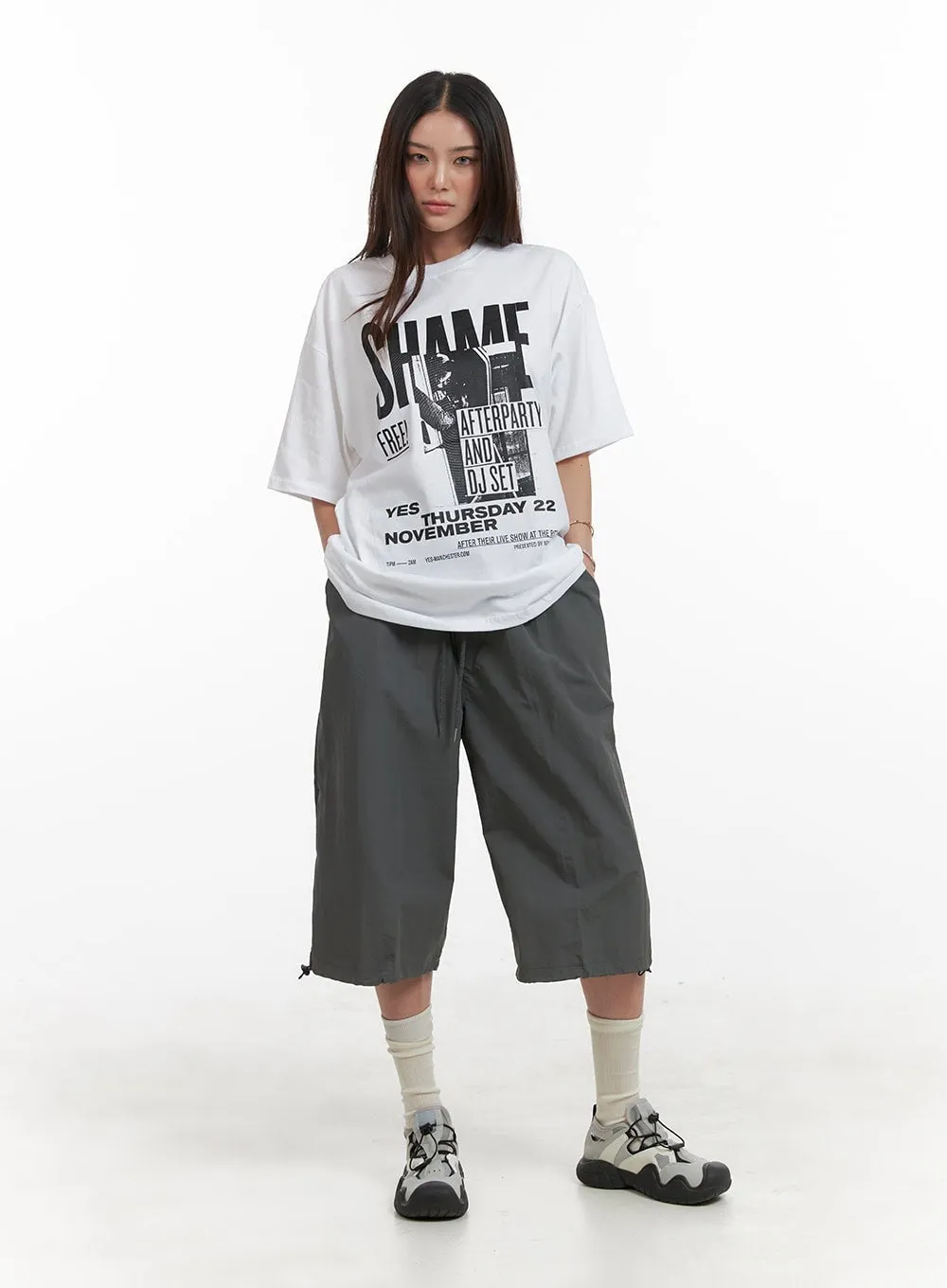 Graphic Oversize Tee CA430 sold by Lewkin product image thumbnail 2