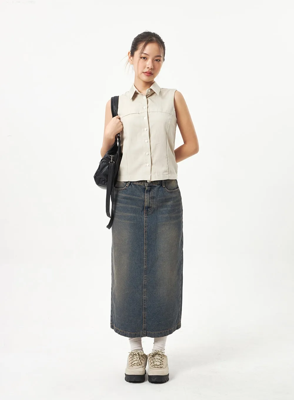 Back Slit Denim Maxi Skirt CD23 sold by Lewkin product image thumbnail 4