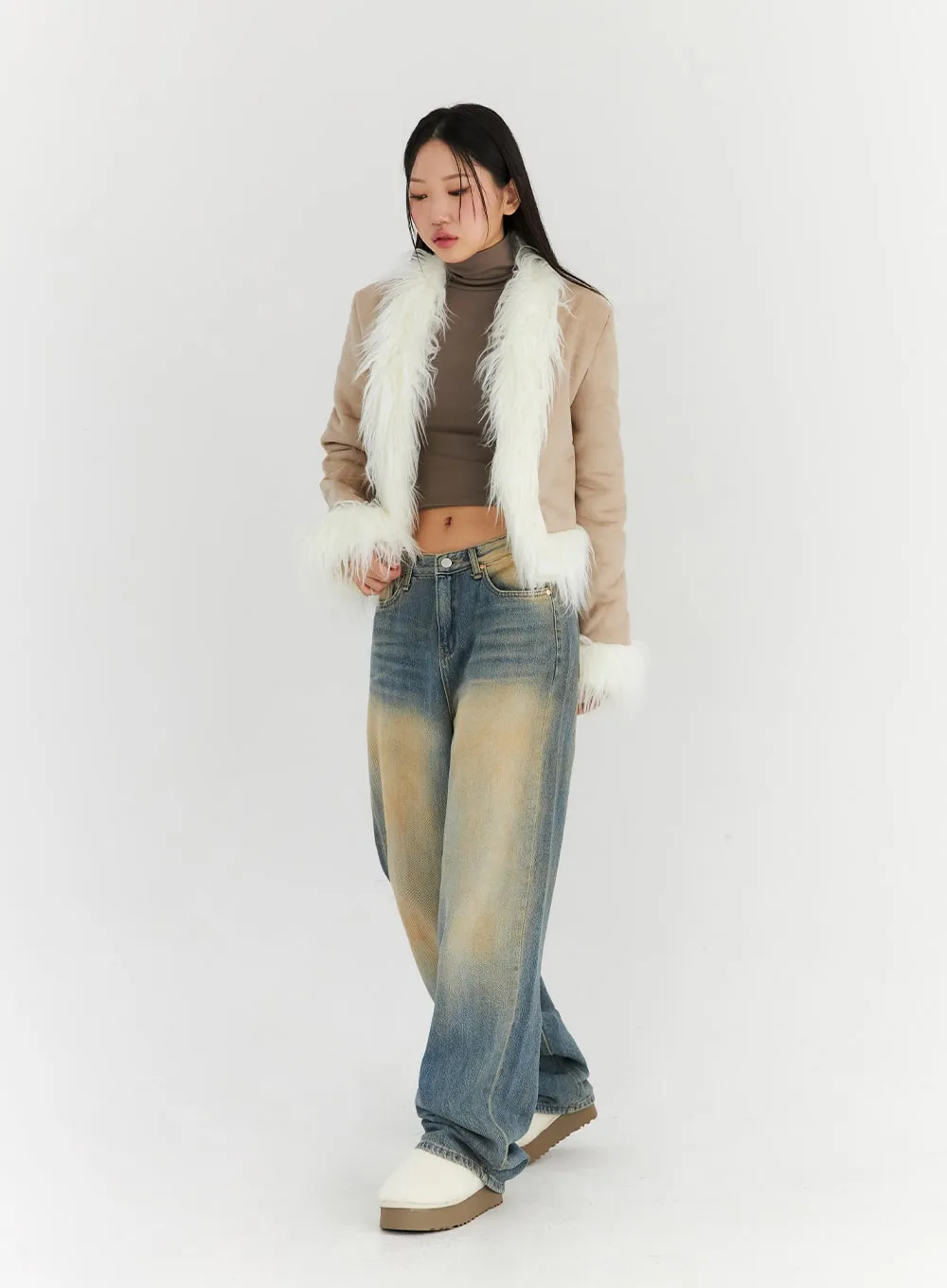 Light Washed Straight Leg Denim Jeans CN314 sold by Lewkin product image thumbnail 3