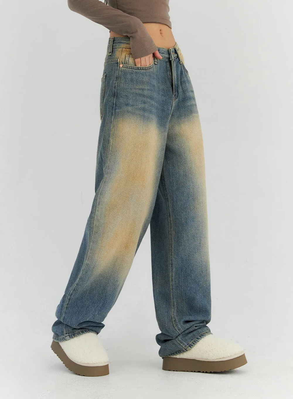 Light Washed Straight Leg Denim Jeans CN314 sold by Lewkin product image thumbnail 5
