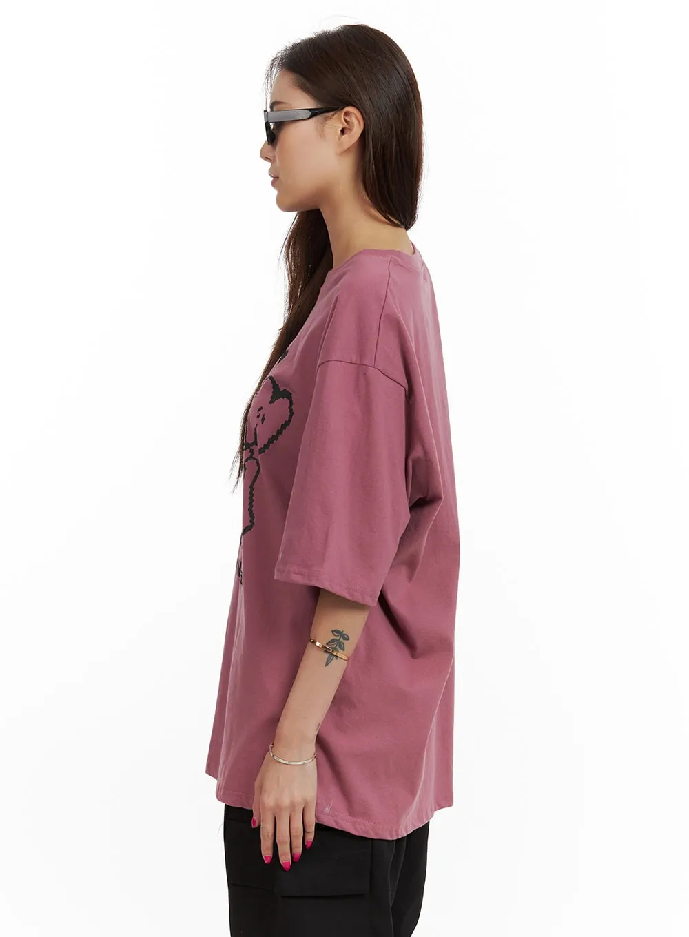 Oversized Graphic Tee CU417 sold by Lewkin product image thumbnail 4