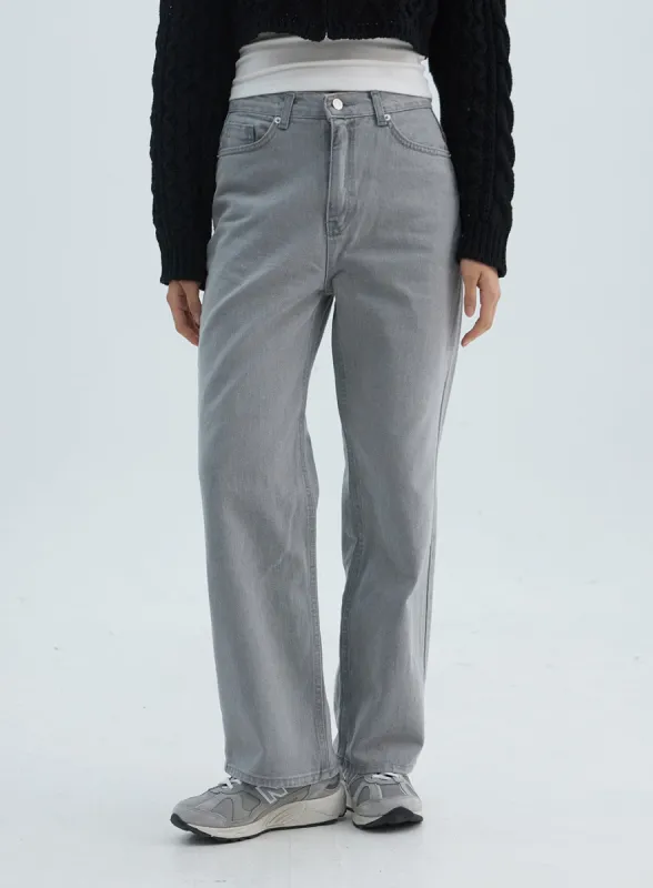 Straight Leg Jeans ON313 sold by Lewkin