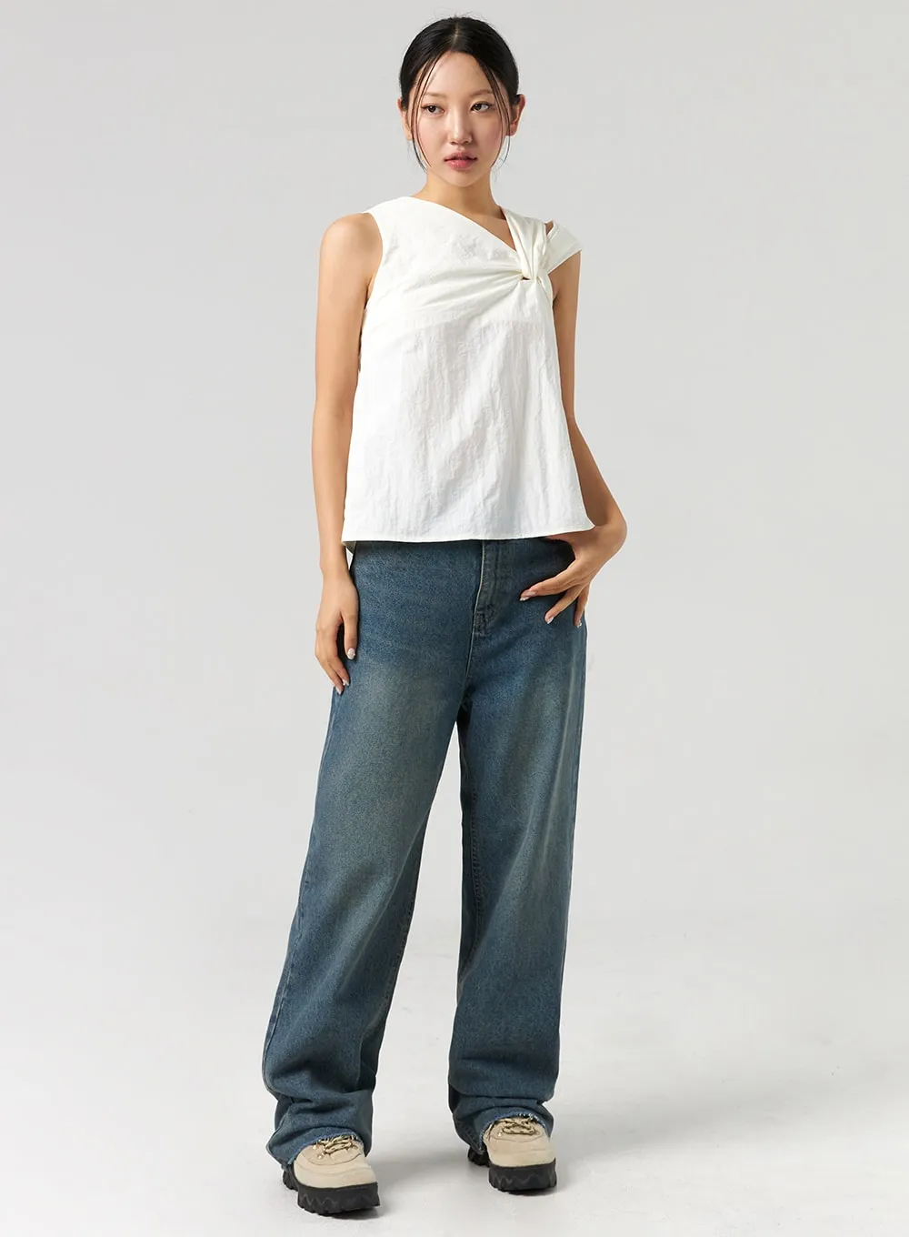 High Waist Wide Jeans CL326 sold by Lewkin