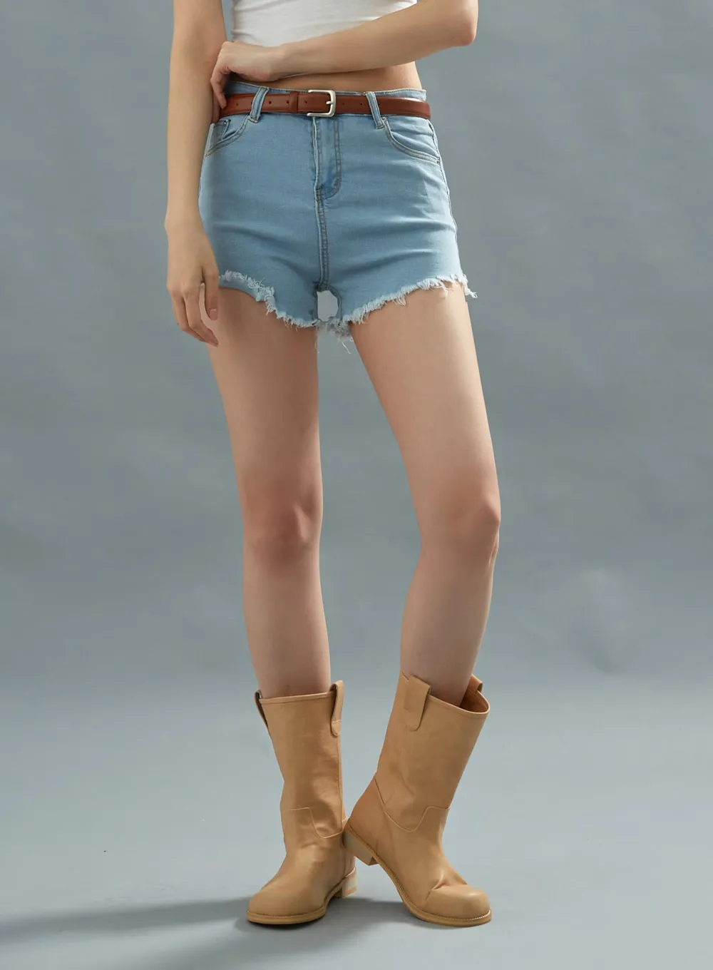 Isabella Cropped Short Denim Pants CU22 sold by Lewkin product image thumbnail 2