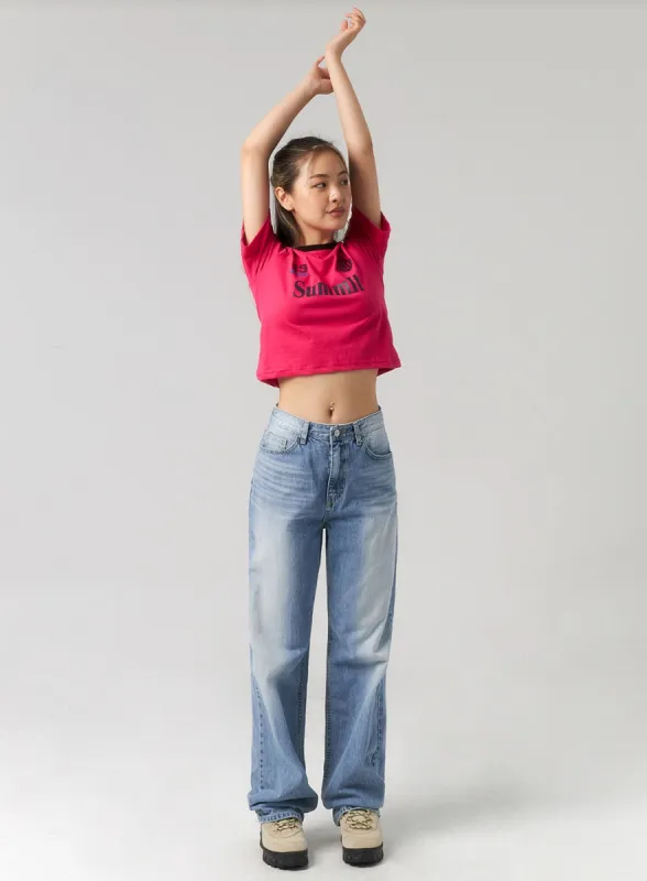 Straight Leg Jeans CU329 sold by Lewkin