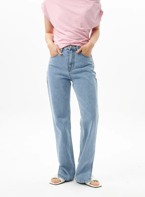 Slit Detail Jeans OU314 sold by Lewkin