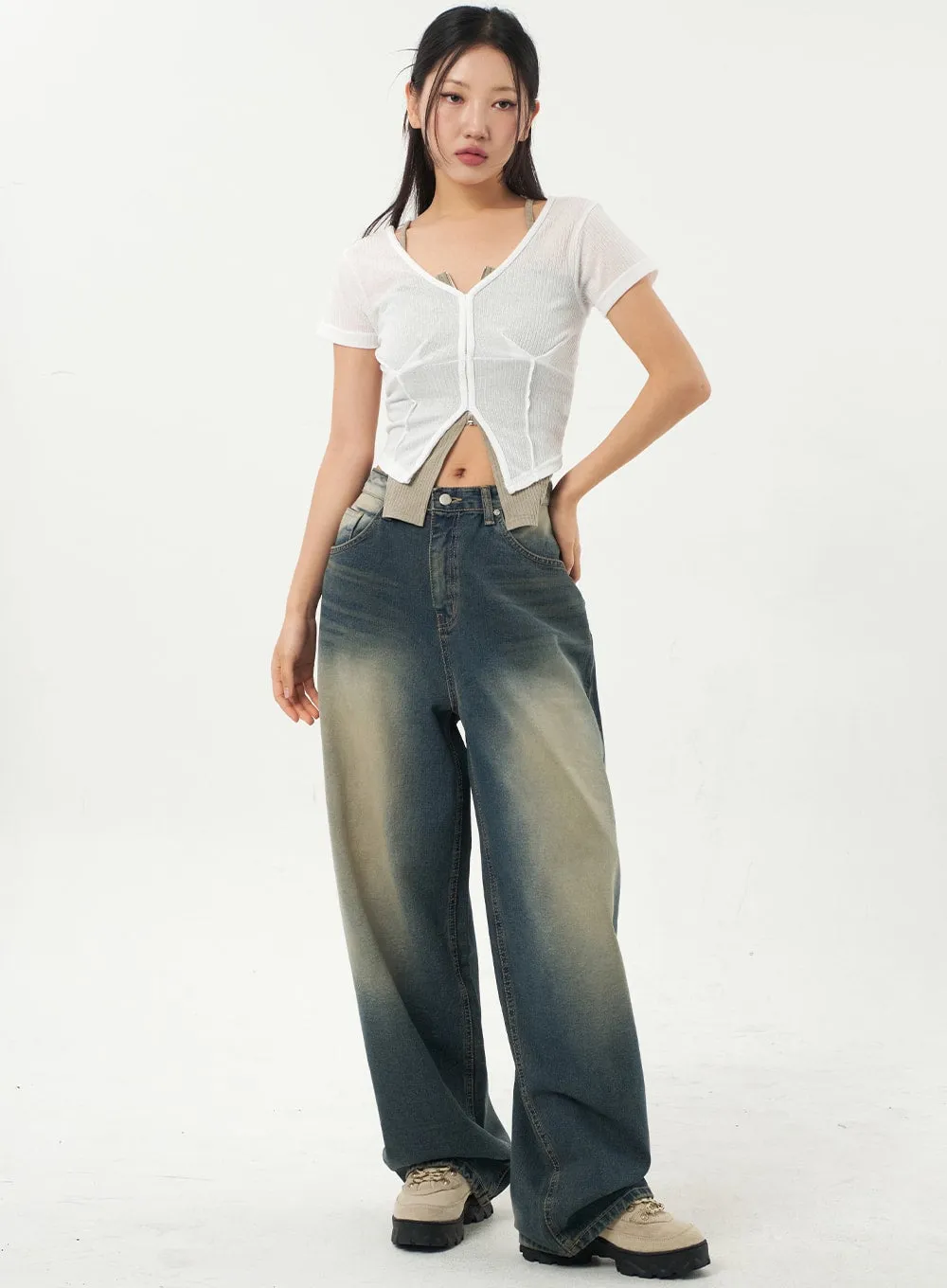 Mid-Rise Baggy Jeans CA325 sold by Lewkin