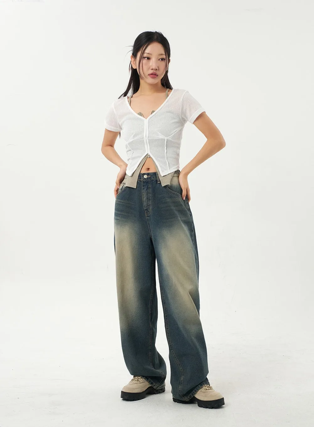 Mid-Rise Baggy Jeans CA325 sold by Lewkin product image thumbnail 3