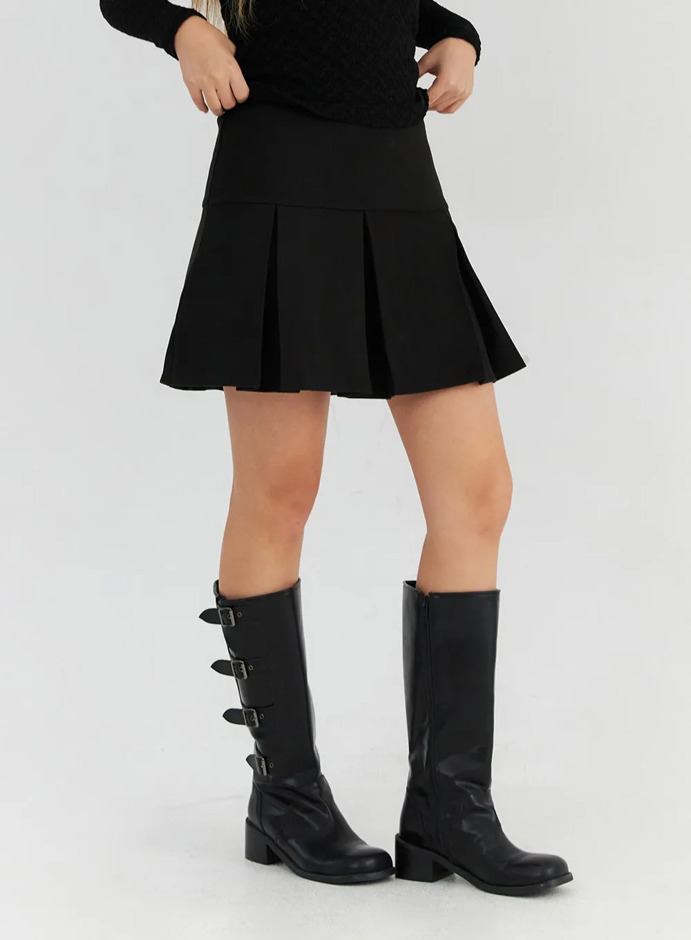 Pleated Mini Skirt CN313 sold by Lewkin product image thumbnail 5
