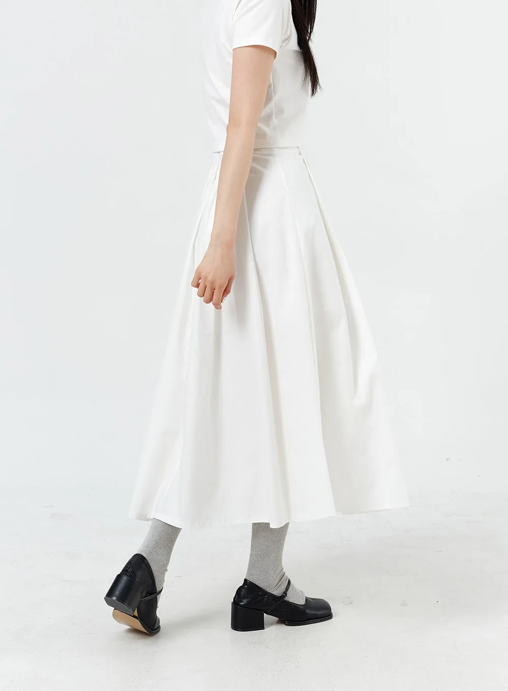 Pleated Maxi Skirt OM321 sold by Lewkin product image thumbnail 4