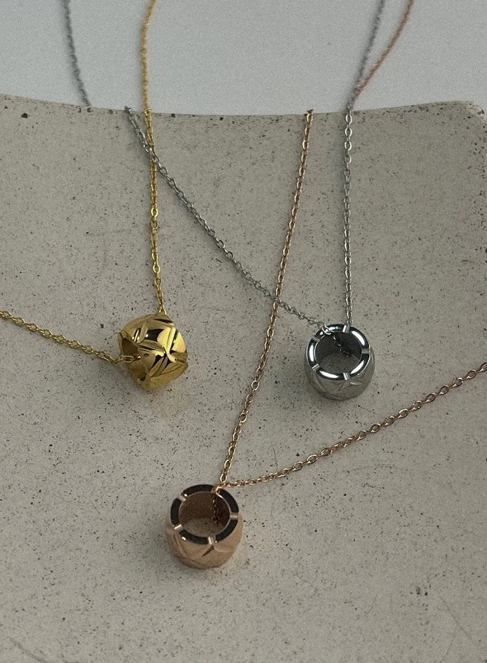 Bold Ring Necklace IL405 sold by Lewkin product image thumbnail 3