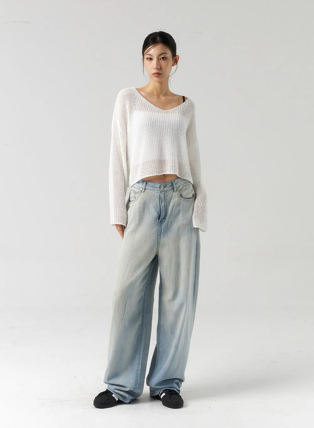 Baggy Low Rise Jeans CU322 sold by Lewkin product image thumbnail 3