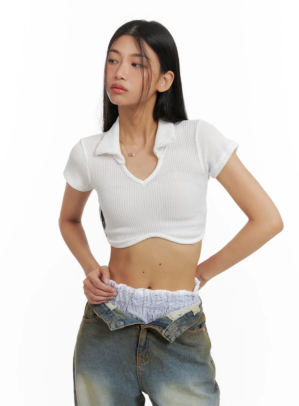 Solid V-Neck Collar Cropped Tee CA424 sold by Lewkin product image thumbnail 3