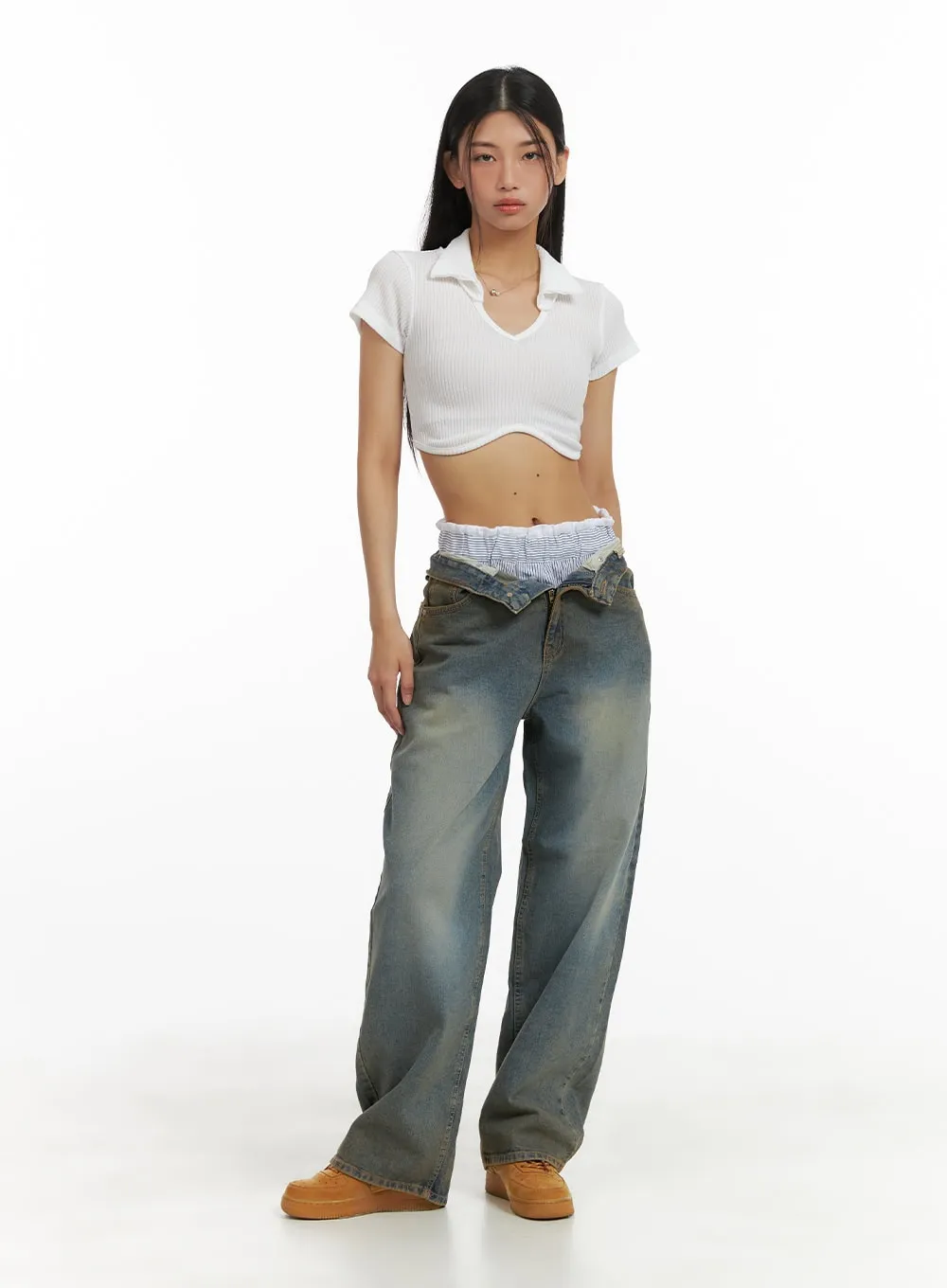 Solid V-Neck Collar Cropped Tee CA424 sold by Lewkin product image thumbnail 2