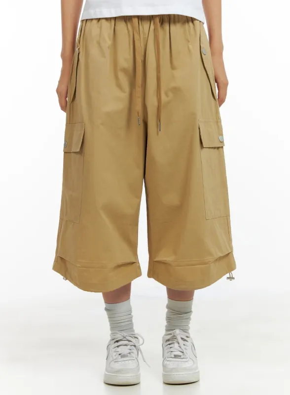 Midi Cargo Shorts CL418 sold by Lewkin