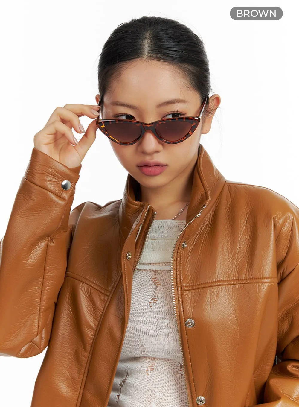 Cat-Eye Sunglasses IF421 sold by Lewkin product image thumbnail 5