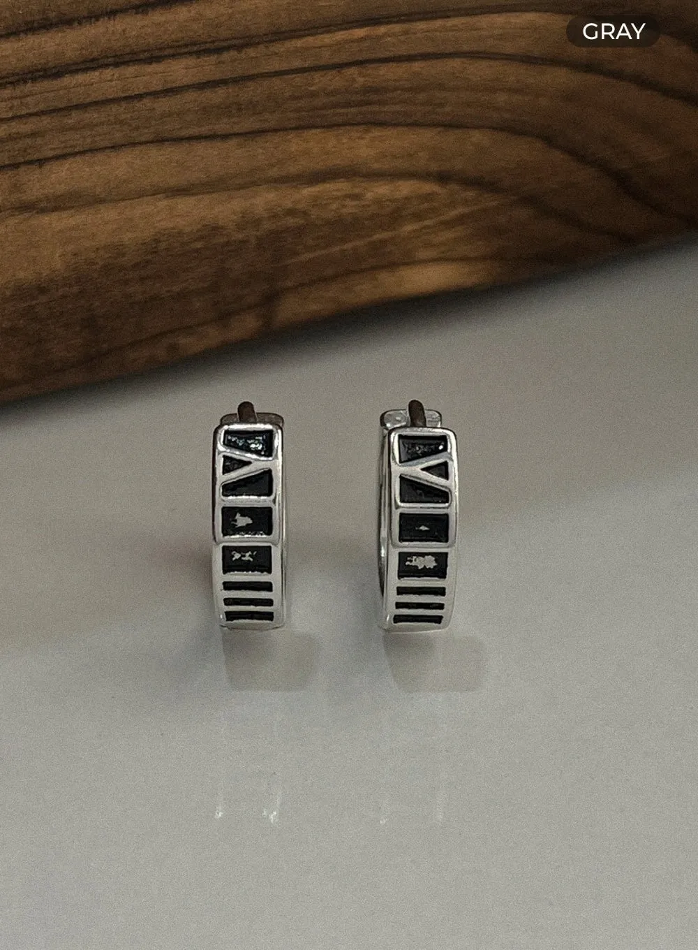 Rom Number Earrings IL415 sold by Lewkin product image thumbnail 5