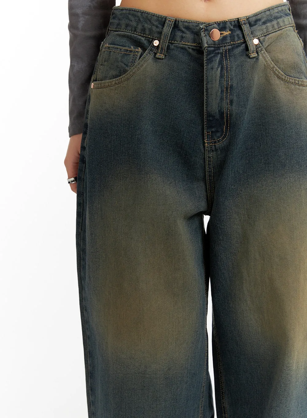 Vintage Washed Baggy Jeans CF420 sold by Lewkin product image thumbnail 4