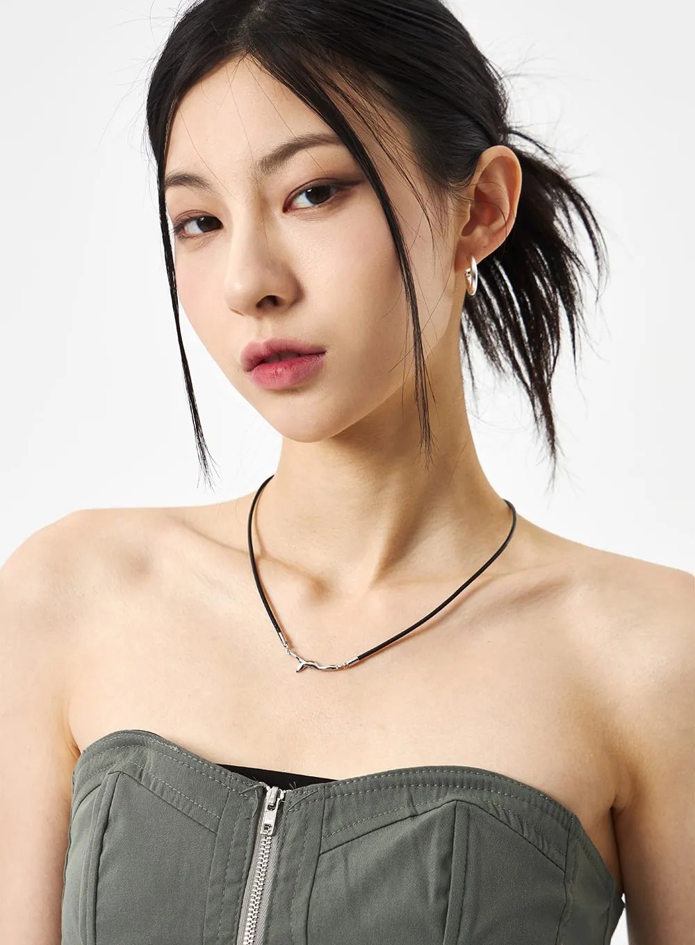 Horn Necklace CA310 sold by Lewkin product image thumbnail 4