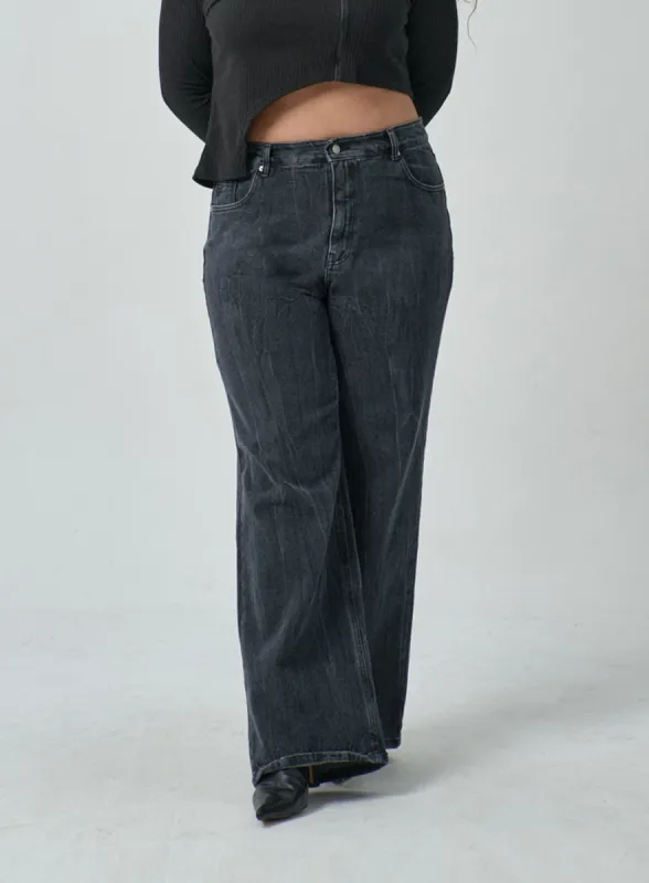 Plus Wide Leg Wash Black Jeans IF317 sold by Lewkin
