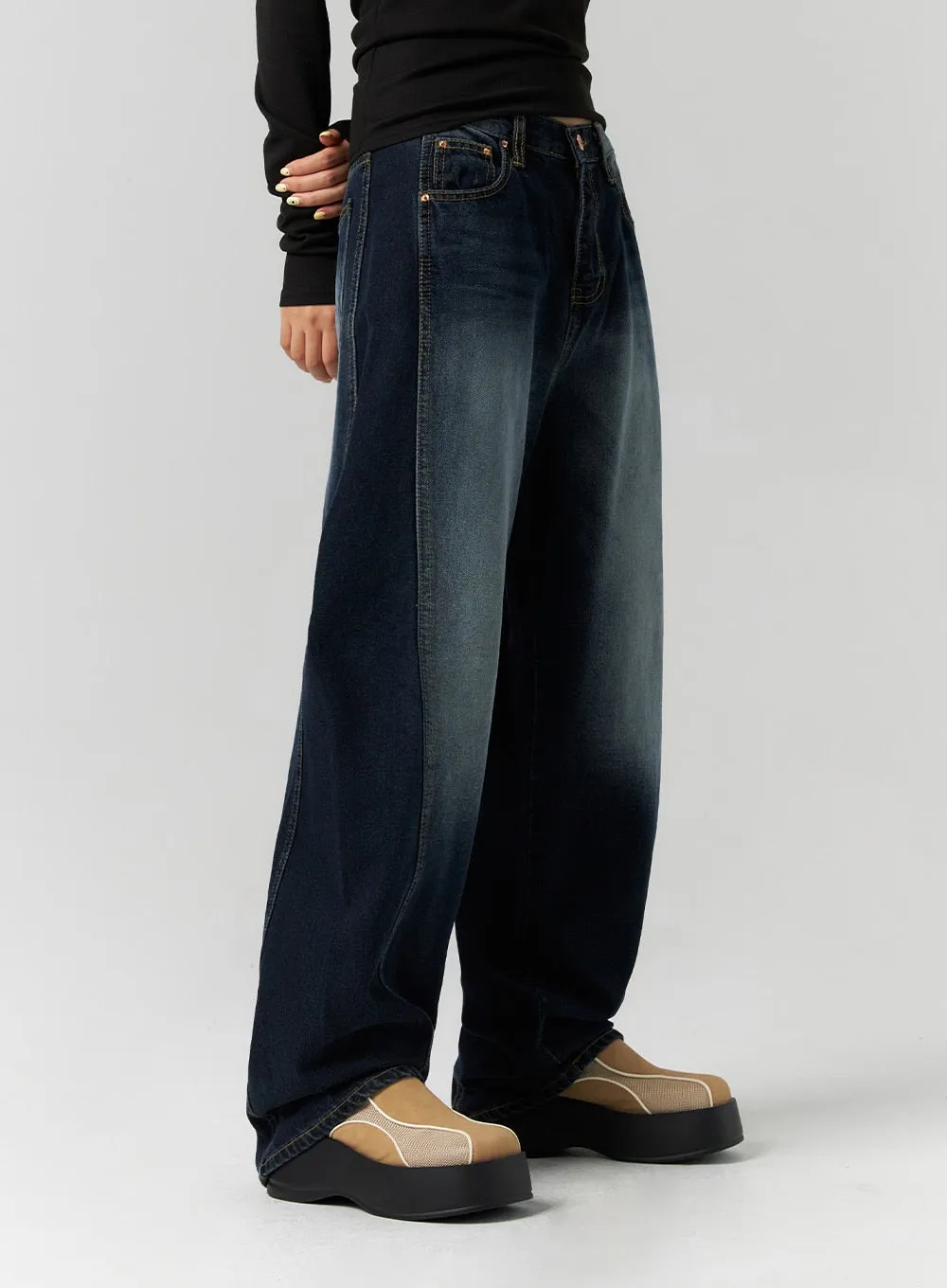 Washed Wide Leg Jeans CS312 sold by Lewkin product image thumbnail 2