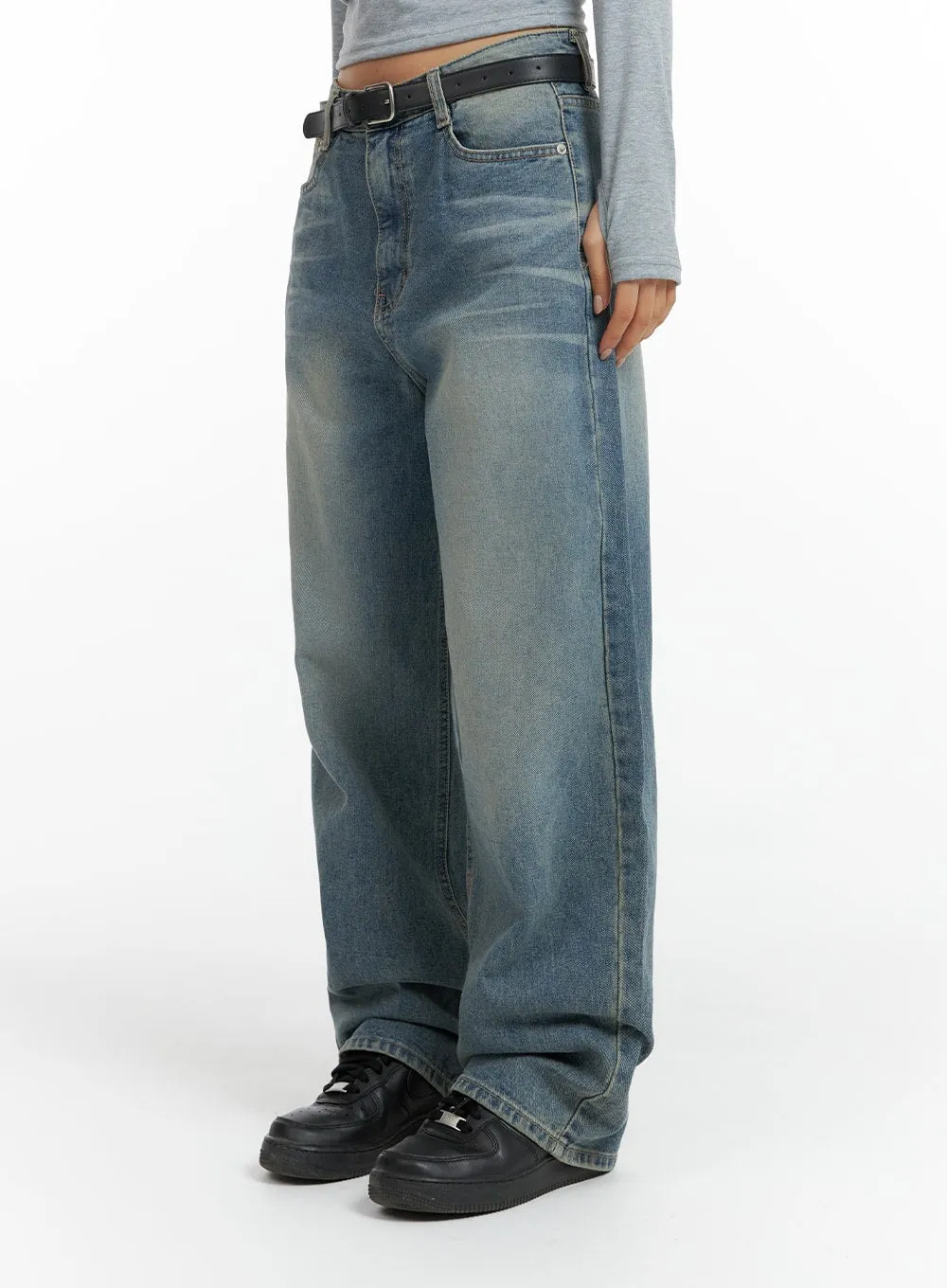 Washed Denim Wide-Leg Jeans CF419 sold by Lewkin product image thumbnail 4