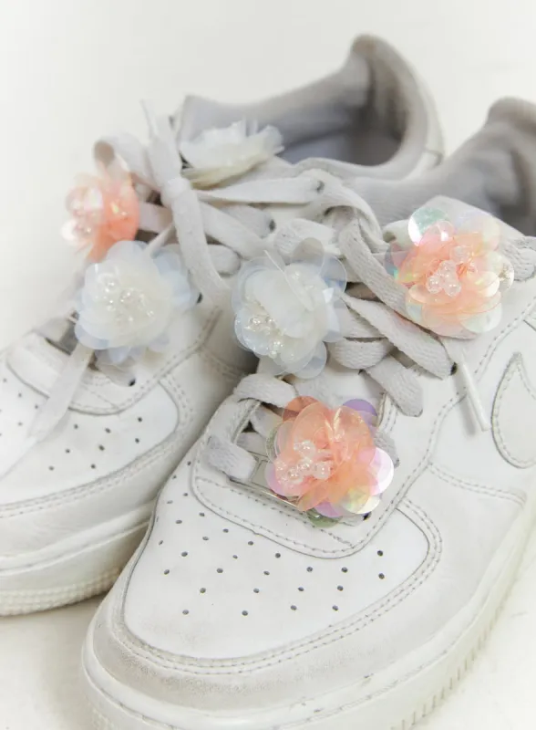 Flower Charm OL401 sold by Lewkin