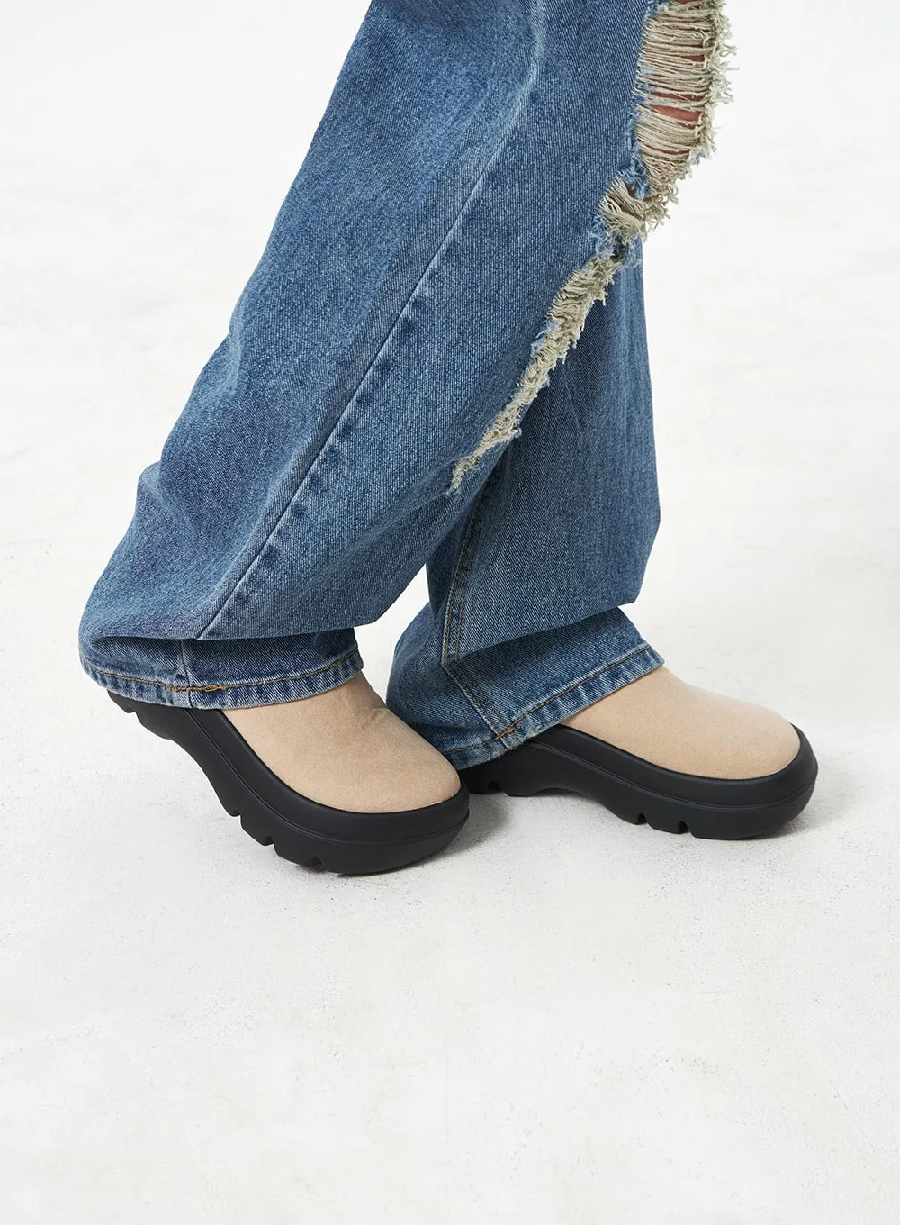 Chunky Platform Mules CA304 sold by Lewkin product image thumbnail 2