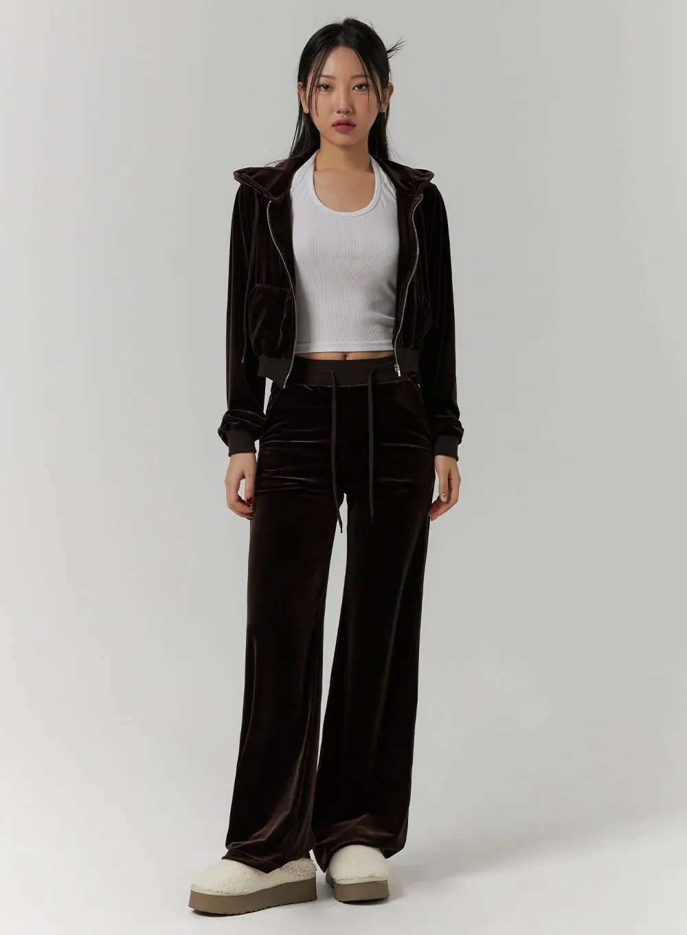 Slim Fit Velvet Pants CD314 sold by Lewkin