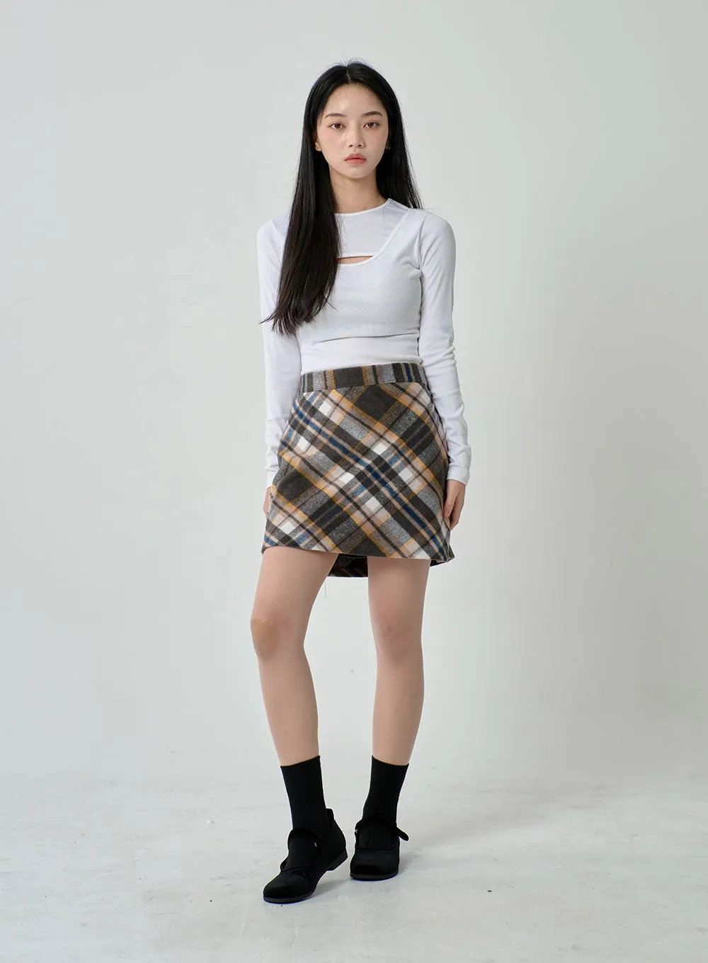 Slim Fit Chest Hole T-Shirt ON11 sold by Lewkin product image thumbnail 2