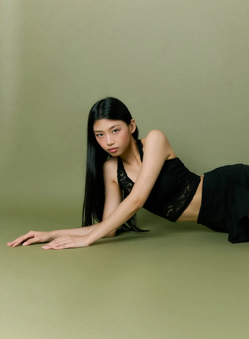 Lace Halter Crop Sleeveless Top IL419 sold by Lewkin