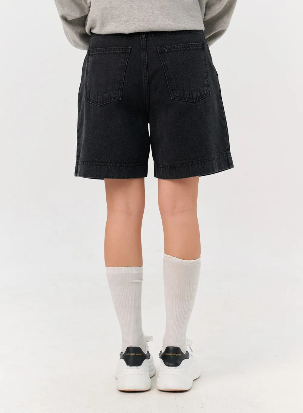 Pintuck Shorts IN301 sold by Lewkin product image thumbnail 3