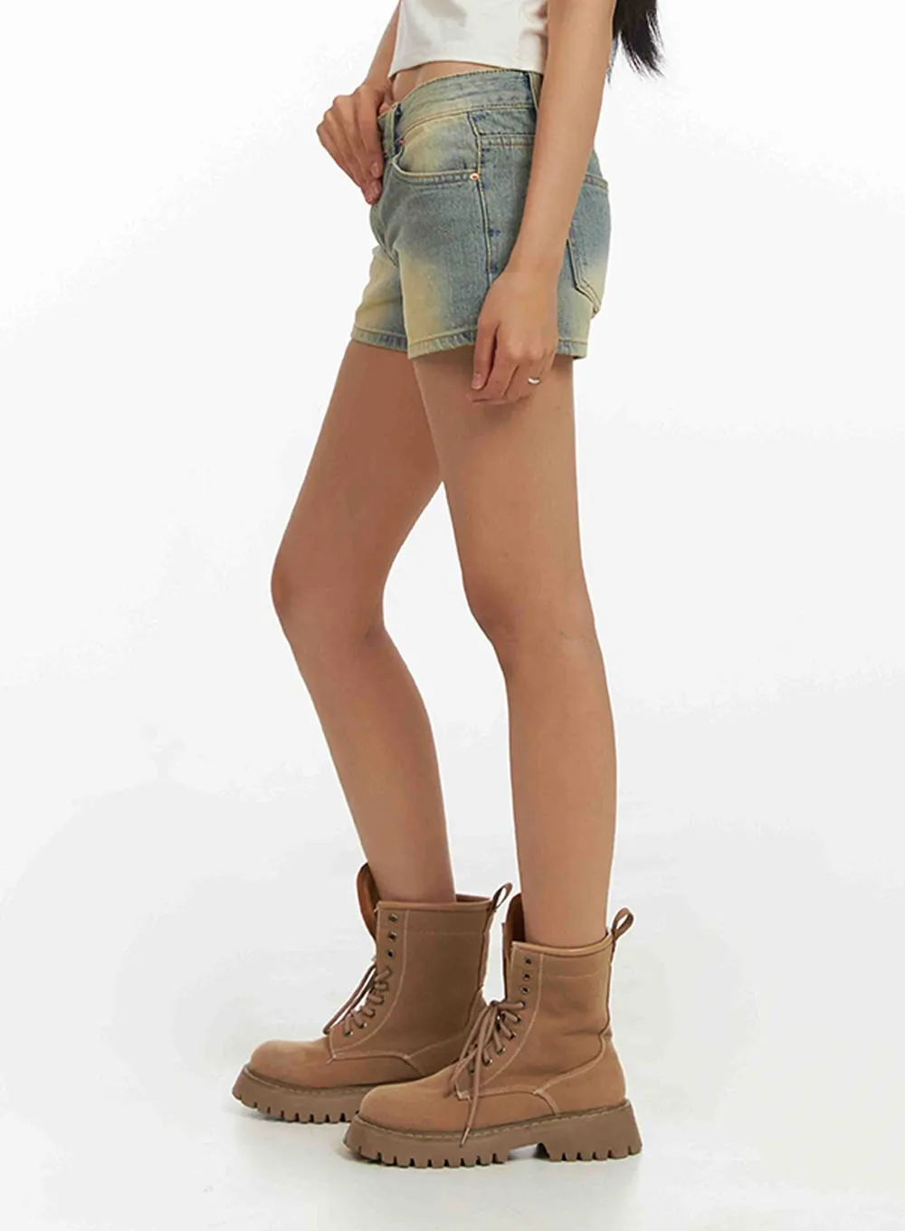 Low Rise Washed Denim Shorts IY422 sold by Lewkin product image thumbnail 4