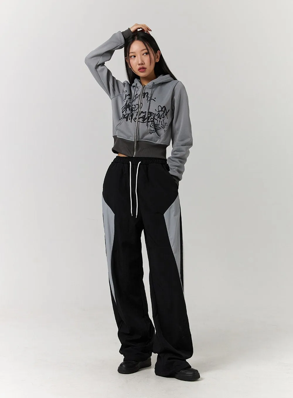 Crop Graphic Zip-Up Hoodie CD329 sold by Lewkin product image thumbnail 3