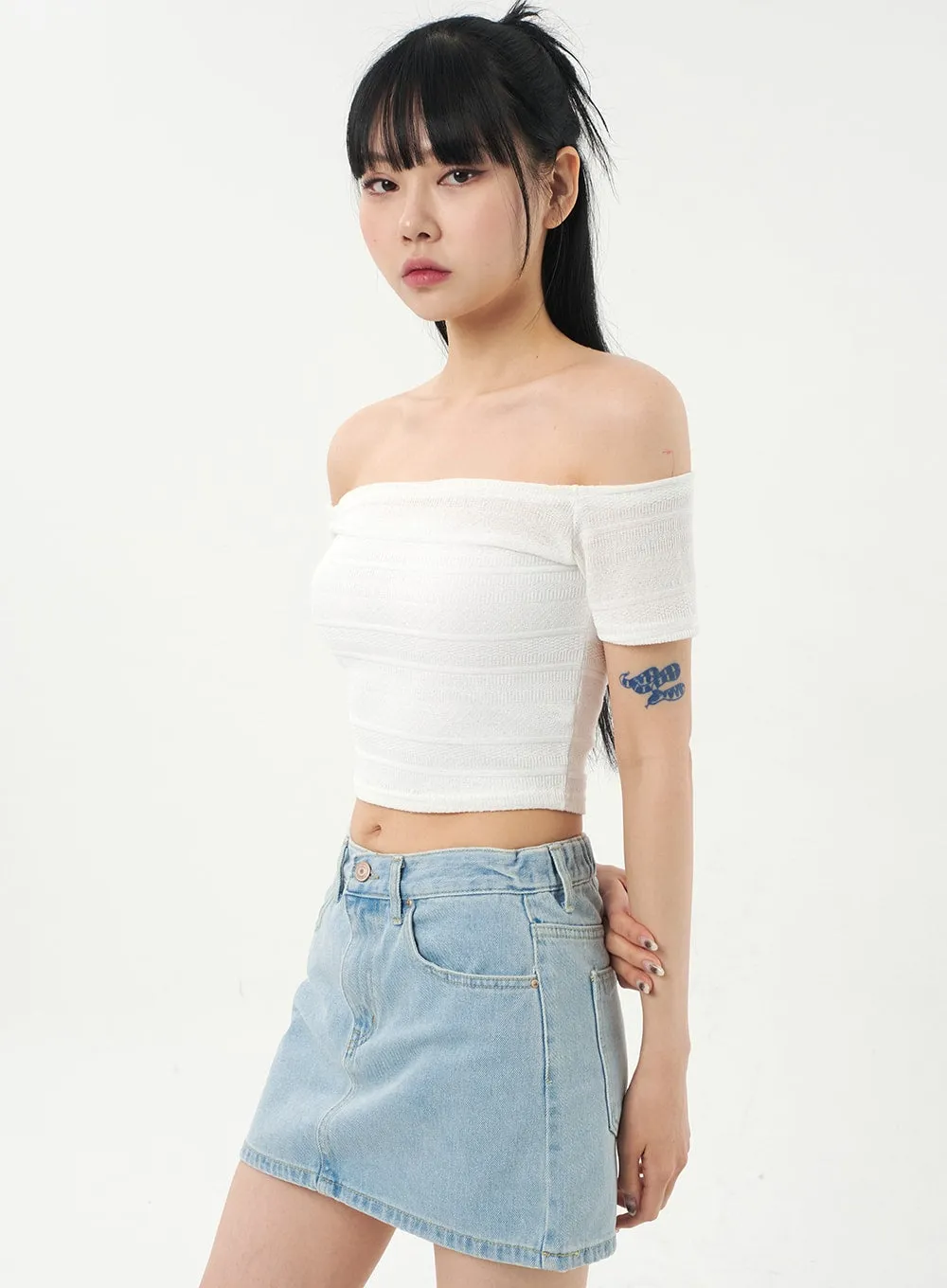 Off-Shoulder Cropped Top CA328 sold by Lewkin