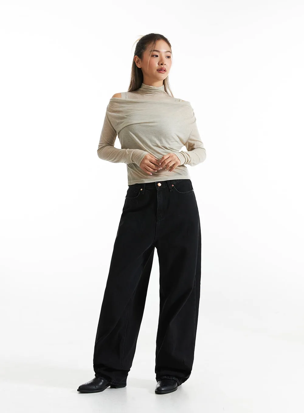 Wool Off-Shoulder Top with Inner Set CO313 sold by Lewkin product image thumbnail 2