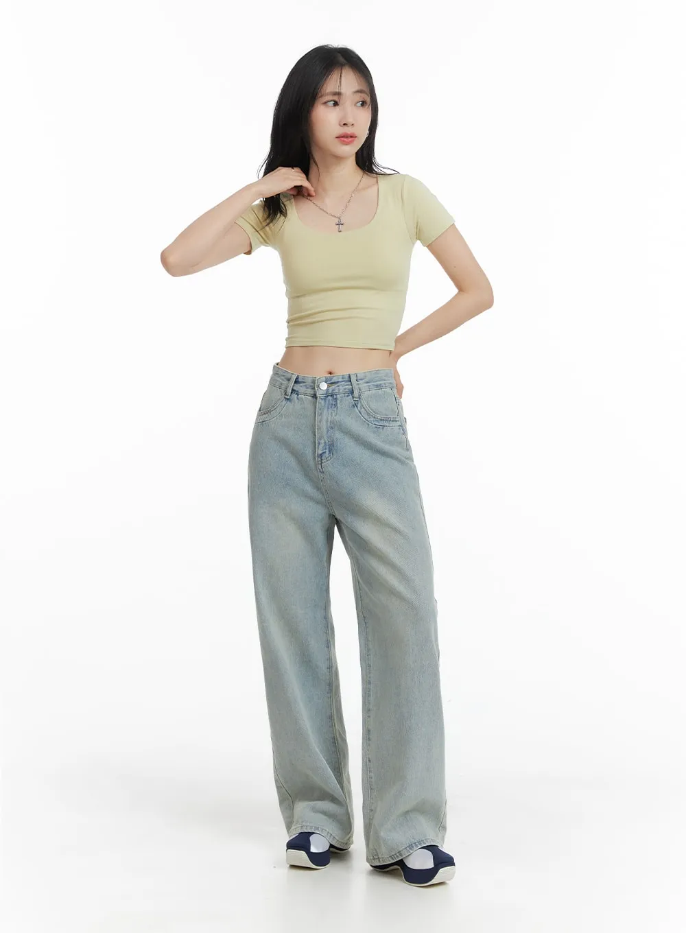 Round Neck Basic Crop Tee OM408 sold by Lewkin product image thumbnail 2