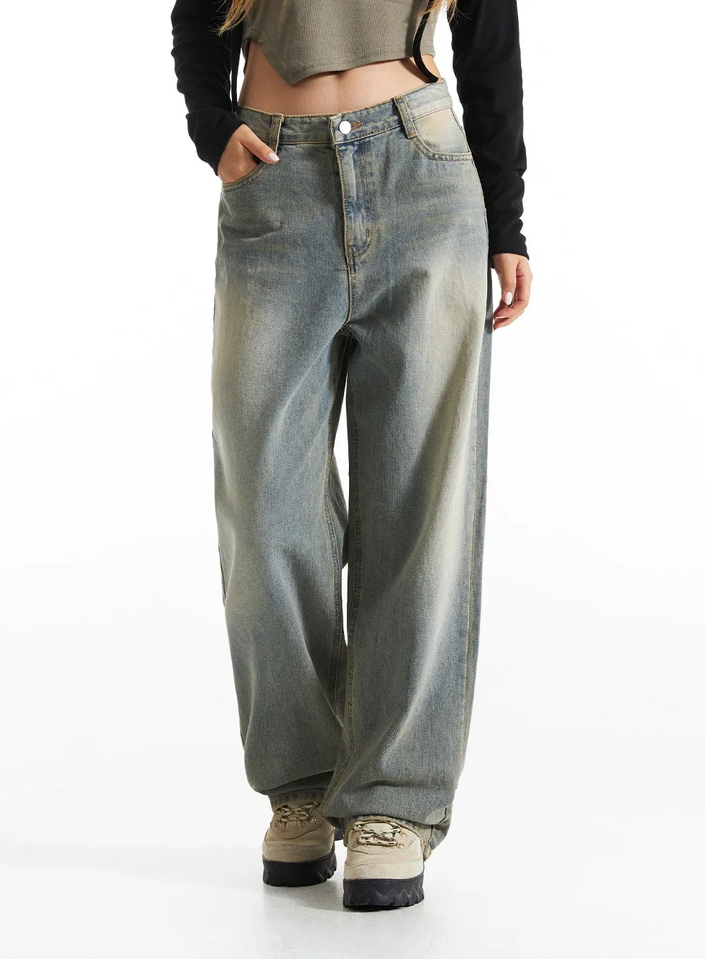 Light Wash Wide-Fit Jeans CO313 sold by Lewkin product image thumbnail 5