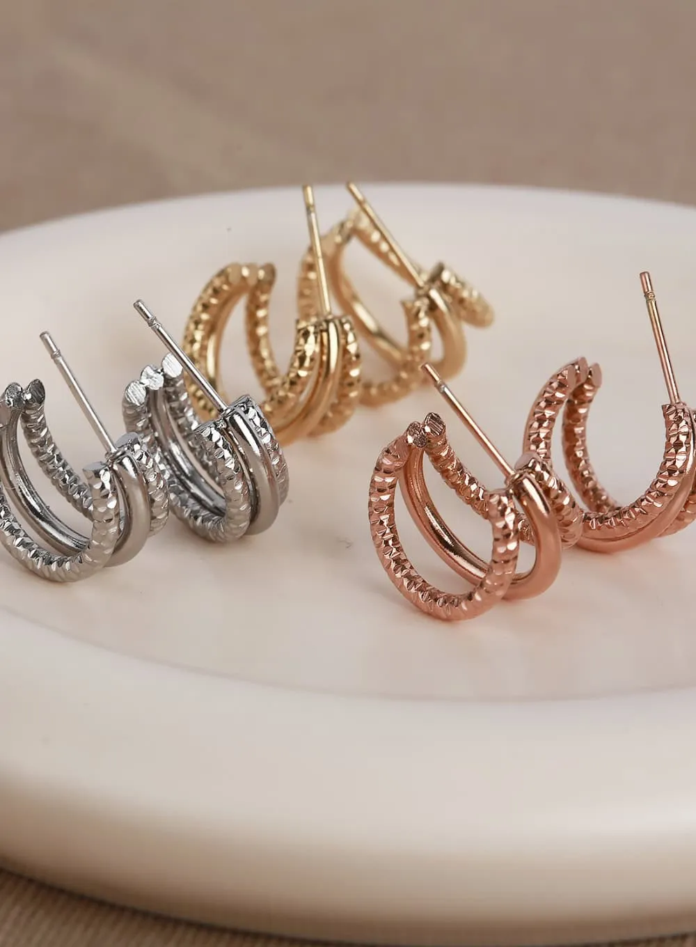 Gaping Line Earrings IL404 sold by Lewkin product image thumbnail 2